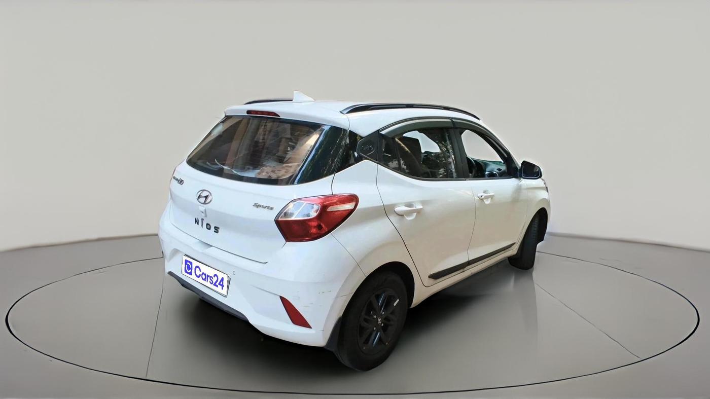 2022 Hyundai GRAND I10 NIOS SPORTZ 1.2 KAPPA VTVT CNG, CNG, Manual, 63,198 km, exterior
