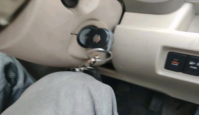 2014 Maruti Ertiga VXI CNG, CNG, Manual, 89,935 km, interior