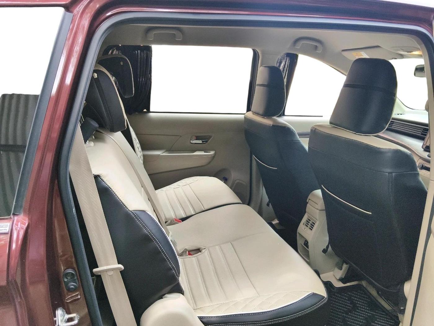 2026 Maruti Ertiga ZXI AT SHVS, Petrol, Automatic, 4,338 km, interior