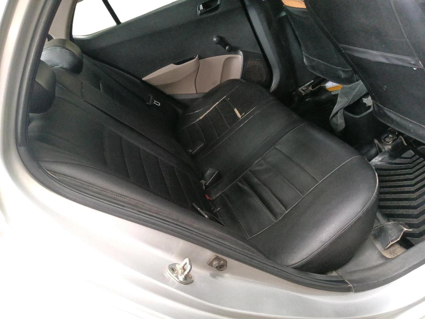 2016 Hyundai Xcent BASE 1.2, CNG, Manual, 1,54,424 km, interior