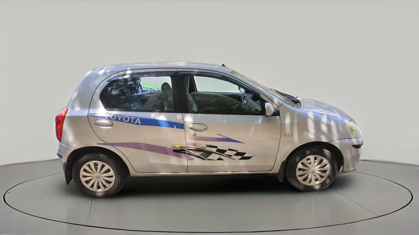 2011 Toyota Etios Liva G, Petrol, Manual, 8,500 km, exterior