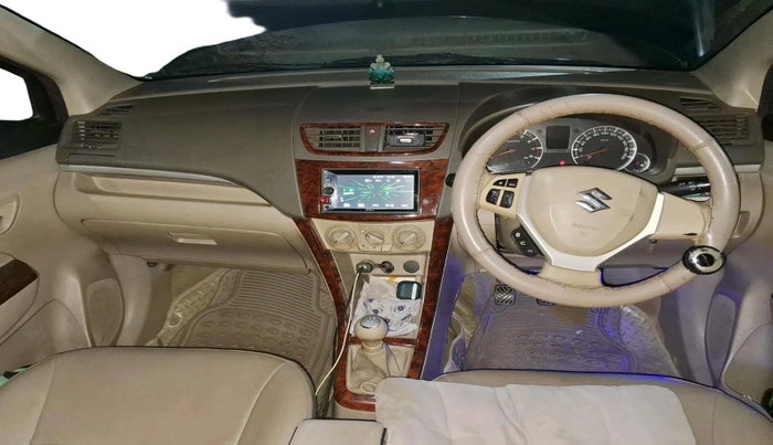 2017 Maruti Ertiga VXI CNG, CNG, Manual, 91,450 km, interior