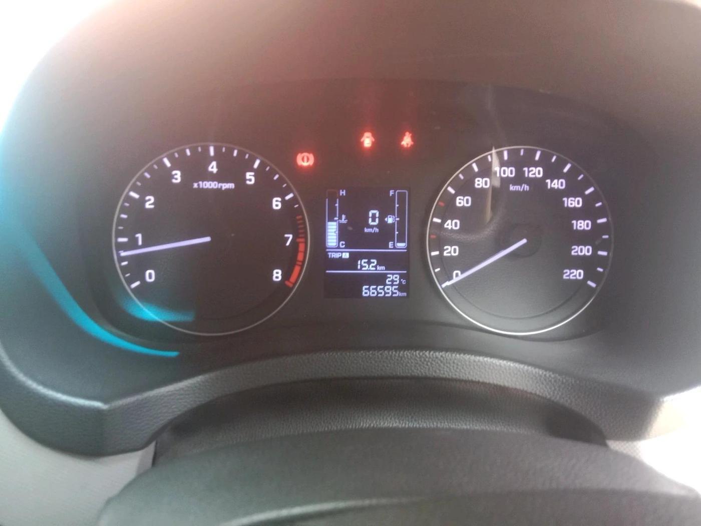 2017 Hyundai Creta E PLUS 1.6 PETROL, Petrol, Manual, 66,595 km, interior