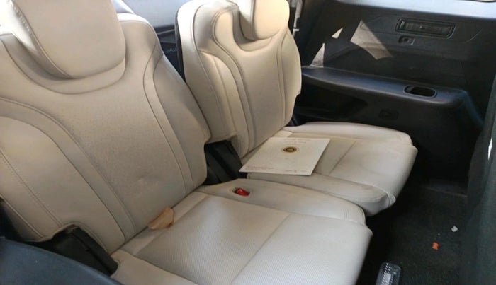 2023 Mahindra XUV700 AX 7 LUXURY P AT 7 STR, Petrol, Automatic, 24,498 km, interior