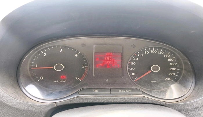 2012 Volkswagen Polo COMFORTLINE 1.2L, Diesel, Manual, 1,20,942 km, interior