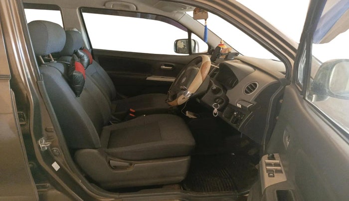 2012 Maruti Wagon R 1.0 VXI, CNG, Manual, 85,000 km, interior