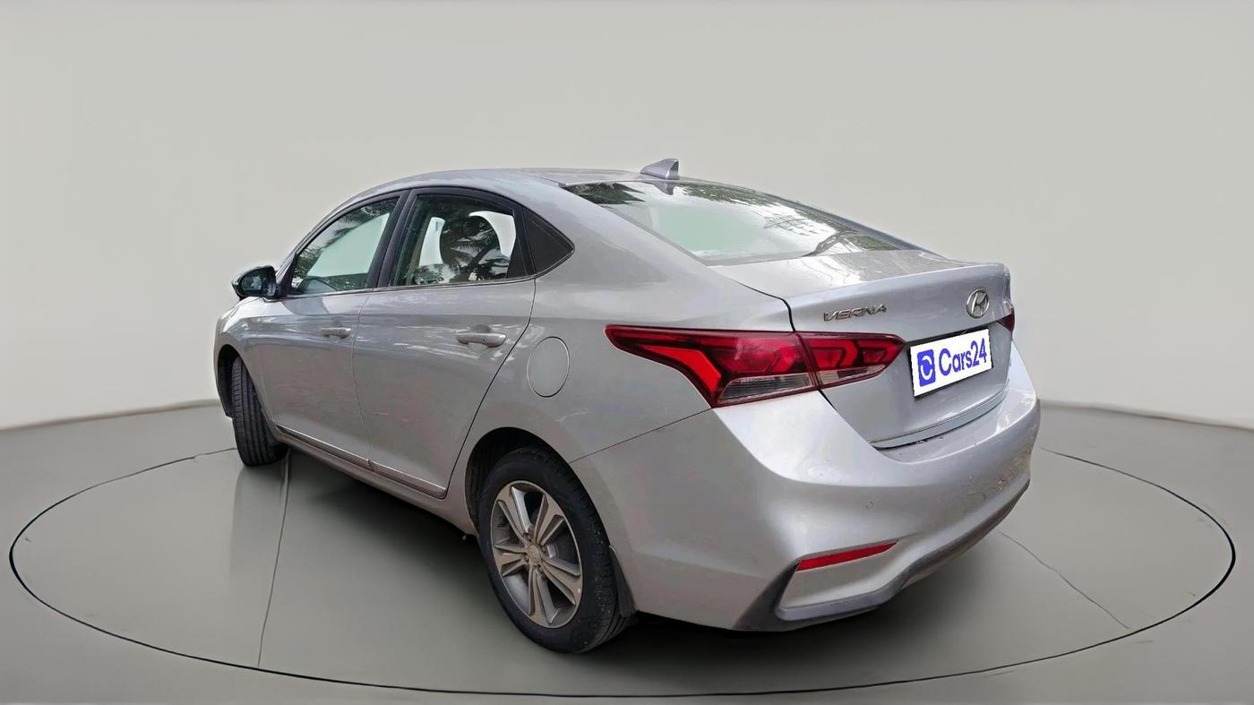 2018 Hyundai Verna 1.6 VTVT SX, Petrol, Manual, 16,760 km, exterior