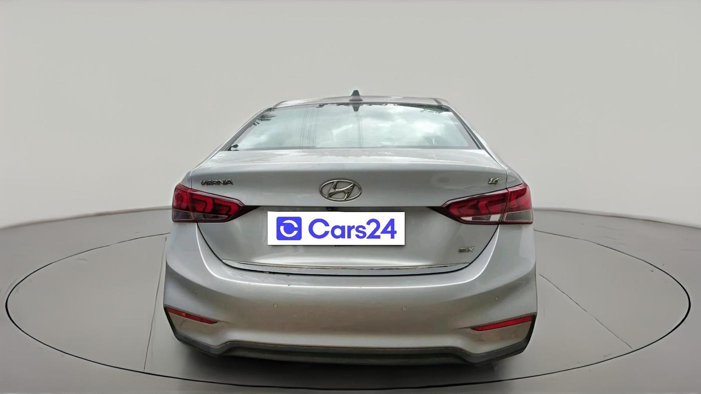 2018 Hyundai Verna 1.6 VTVT SX, Petrol, Manual, 16,760 km, exterior