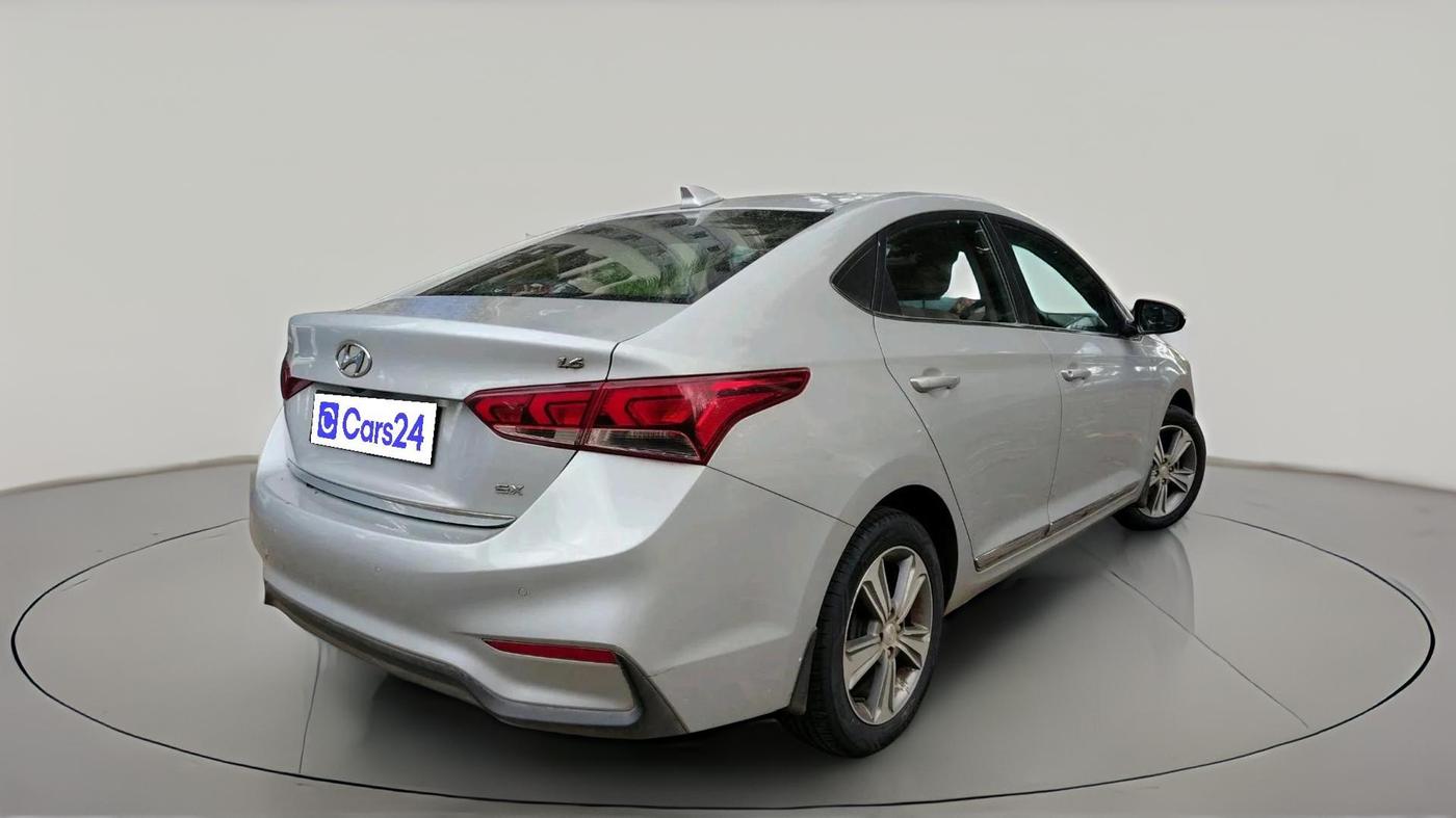 2018 Hyundai Verna 1.6 VTVT SX, Petrol, Manual, 16,760 km, exterior