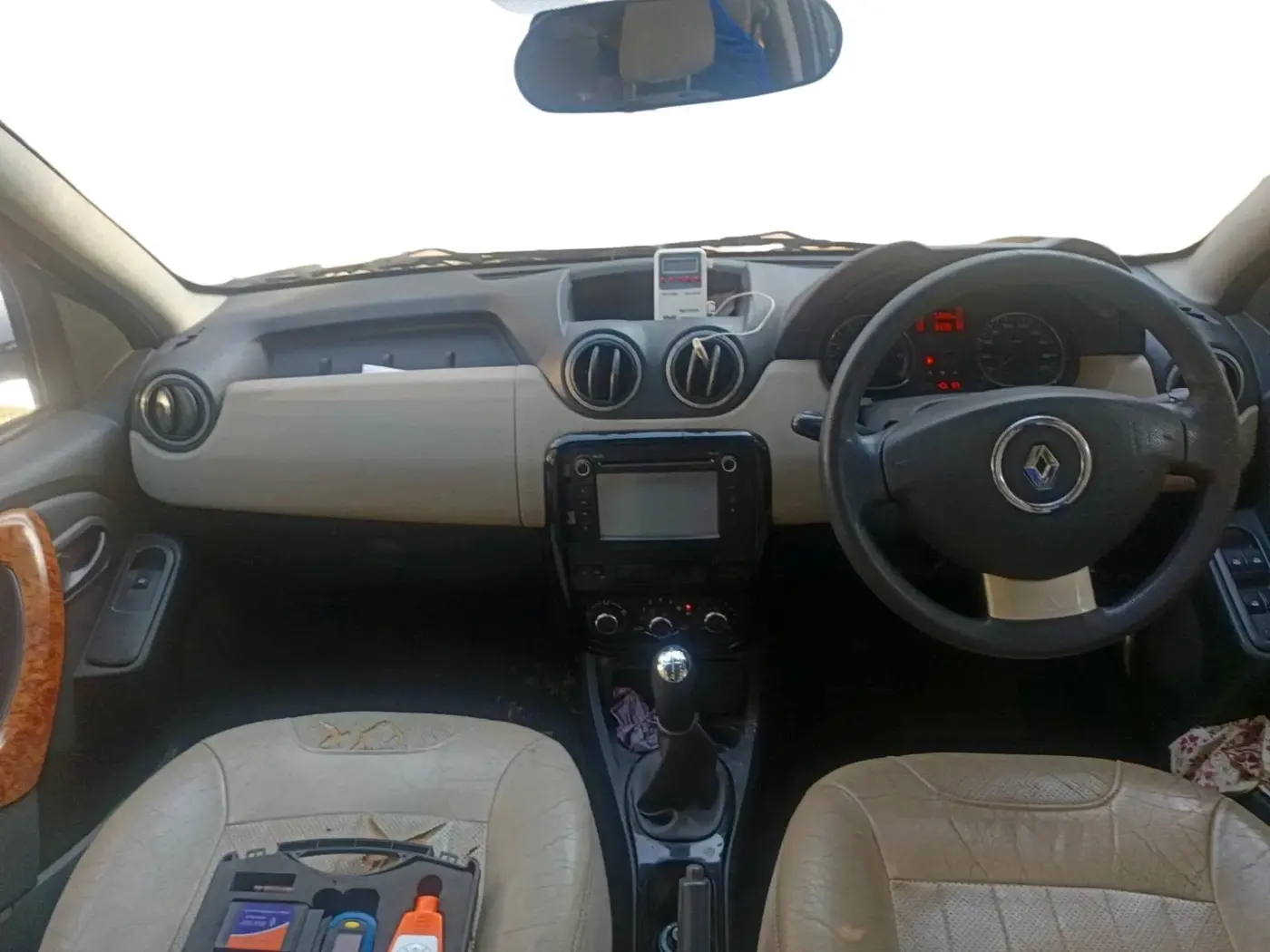 2013 Renault Duster RXL PETROL, Petrol, Manual, 5,822 km, interior
