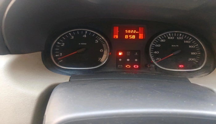 2013 Renault Duster RXL PETROL, Petrol, Manual, 5,822 km, interior