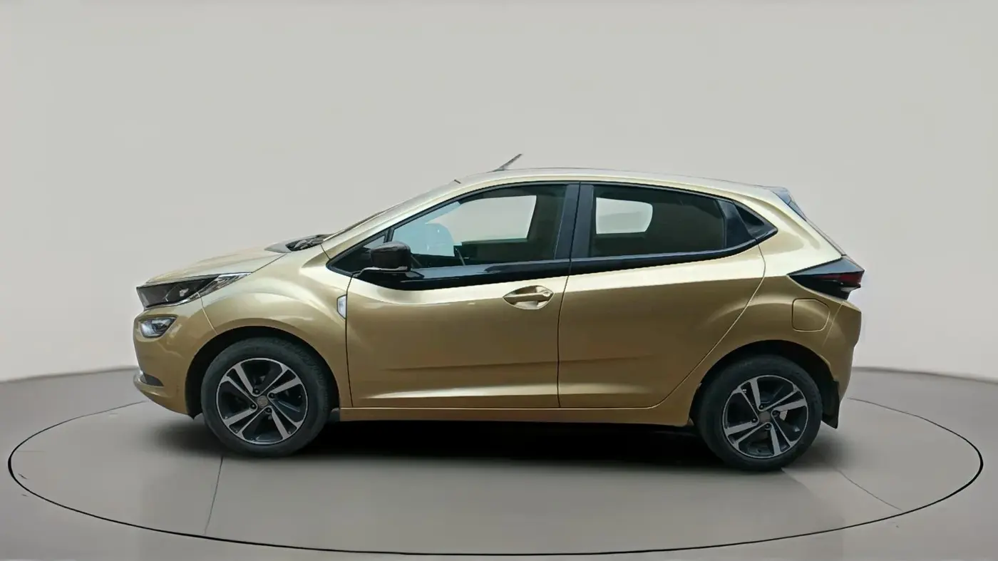 2020 Tata ALTROZ XZ PETROL, Petrol, Manual, 4,60,000 km, exterior