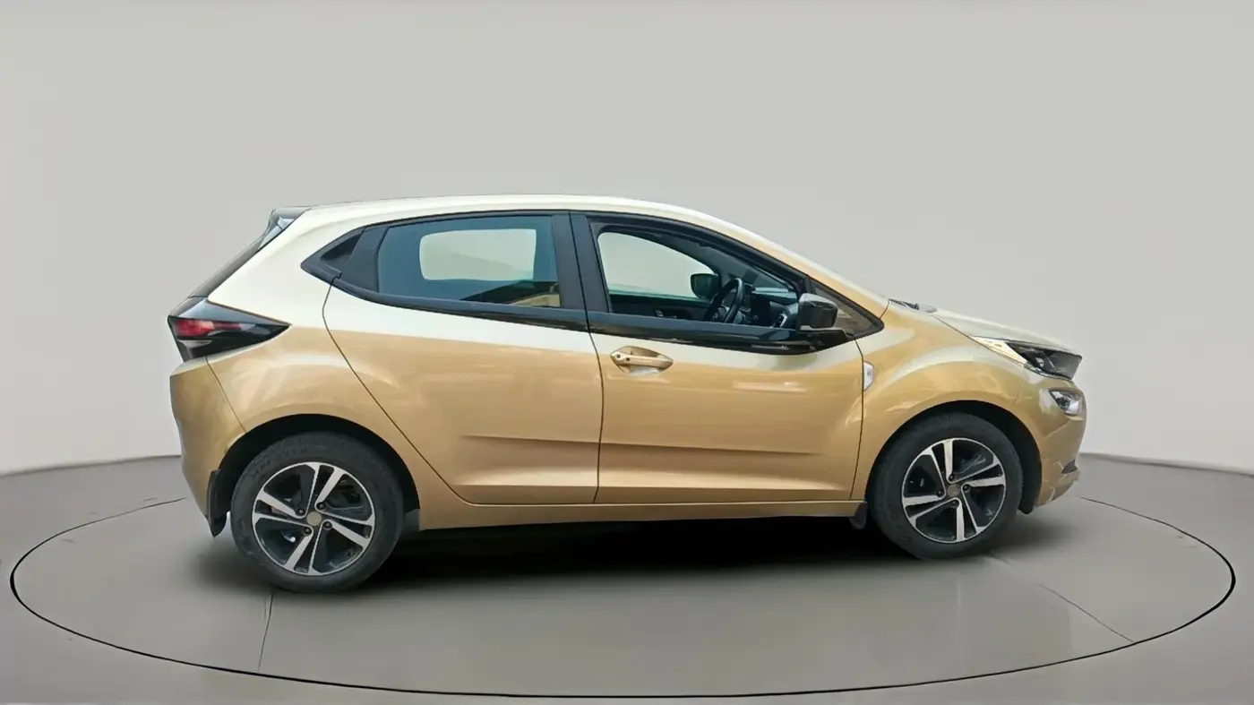 2020 Tata ALTROZ XZ PETROL, Petrol, Manual, 4,60,000 km, exterior