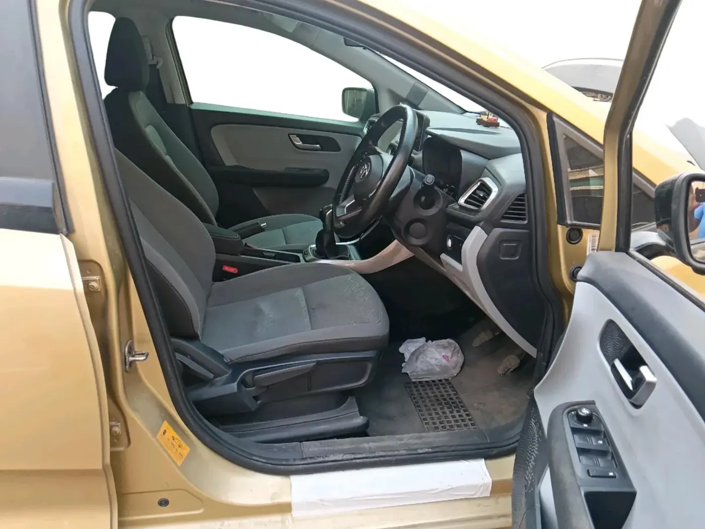 2020 Tata ALTROZ XZ PETROL, Petrol, Manual, 4,60,000 km, interior