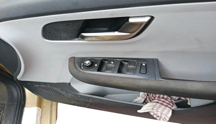 2020 Tata ALTROZ XZ PETROL, Petrol, Manual, 62,740 km, interior