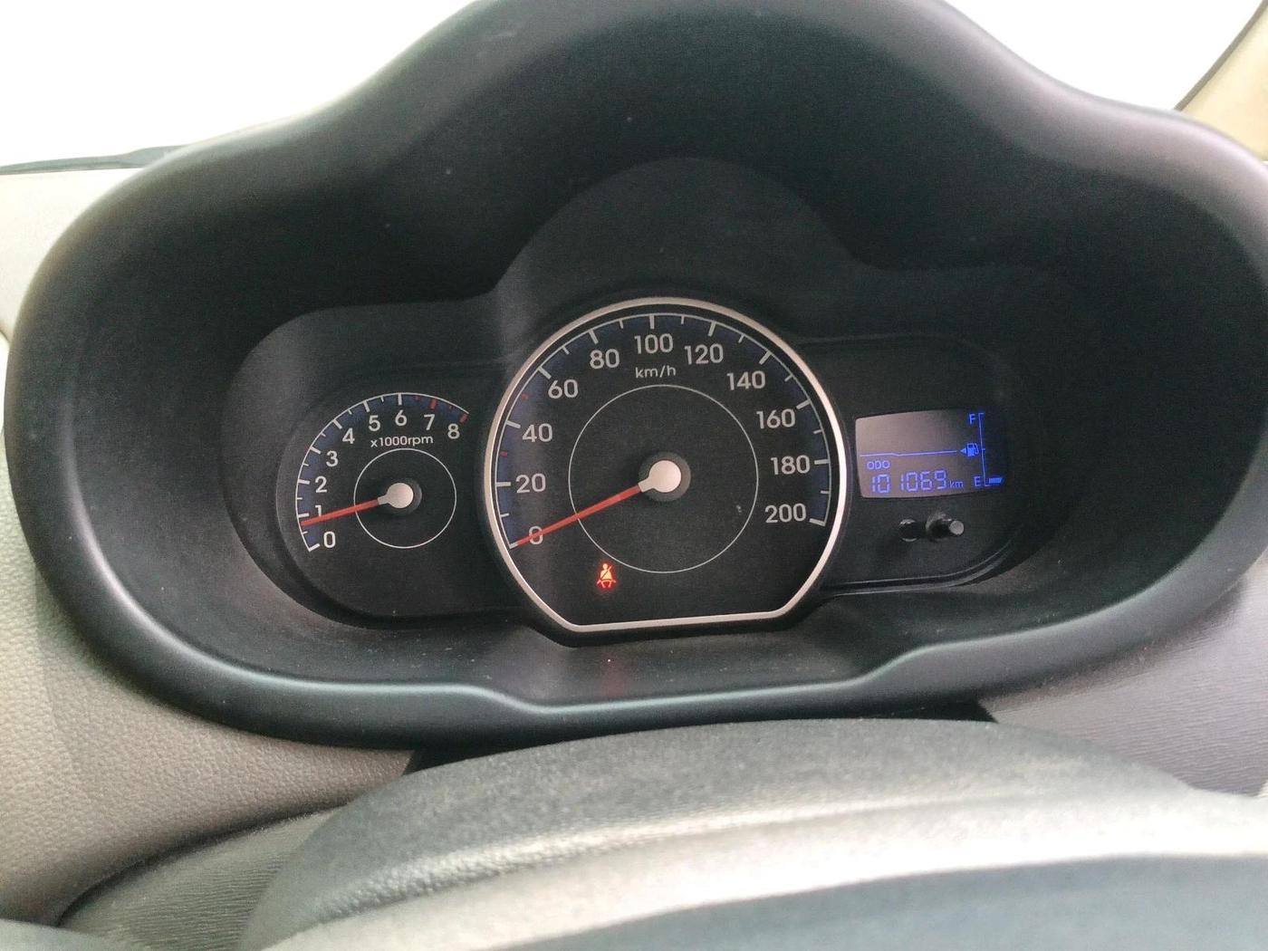 2011 Hyundai i10 SPORTZ 1.2, Petrol, Manual, 1,01,069 km, interior