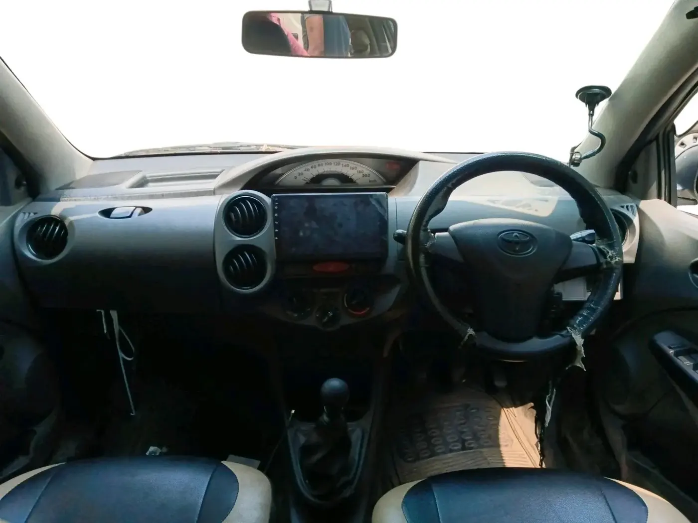 2012 Toyota Etios GD, Diesel, Manual, 1,23,185 km, interior