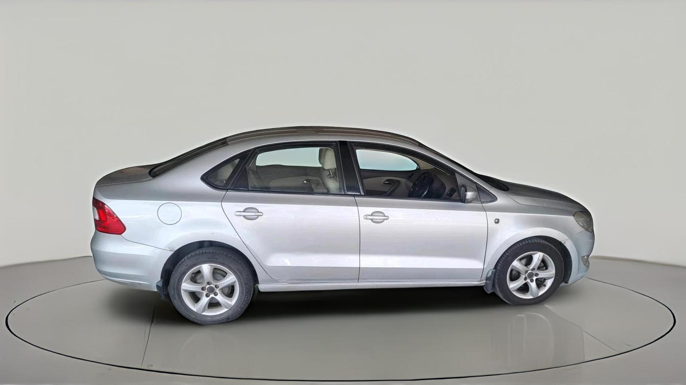 2014 Skoda Rapid ELEGANCE 1.6 TDI CR MT, Diesel, Manual, 1,17,726 km, exterior