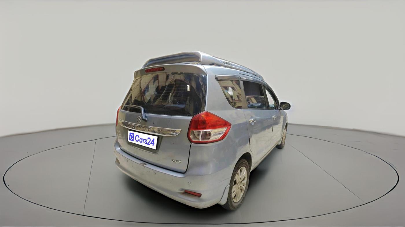 2015 Maruti Ertiga ZXI+, CNG, Manual, 1,24,646 km, exterior
