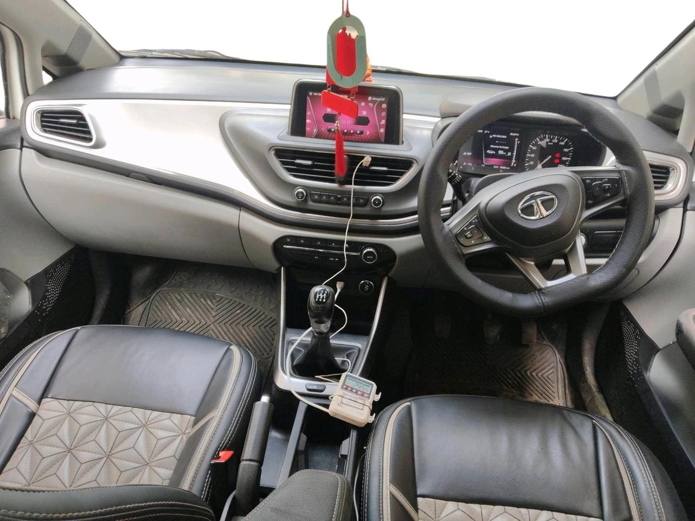 2021 Tata ALTROZ XZ DIESEL, Diesel, Manual, 91,875 km, interior