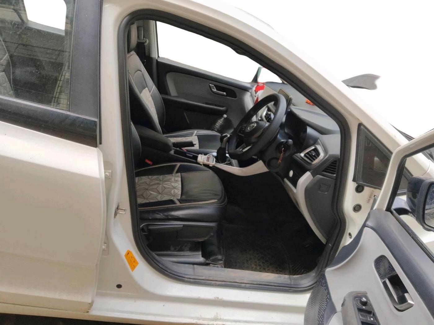 2021 Tata ALTROZ XZ DIESEL, Diesel, Manual, 91,875 km, interior