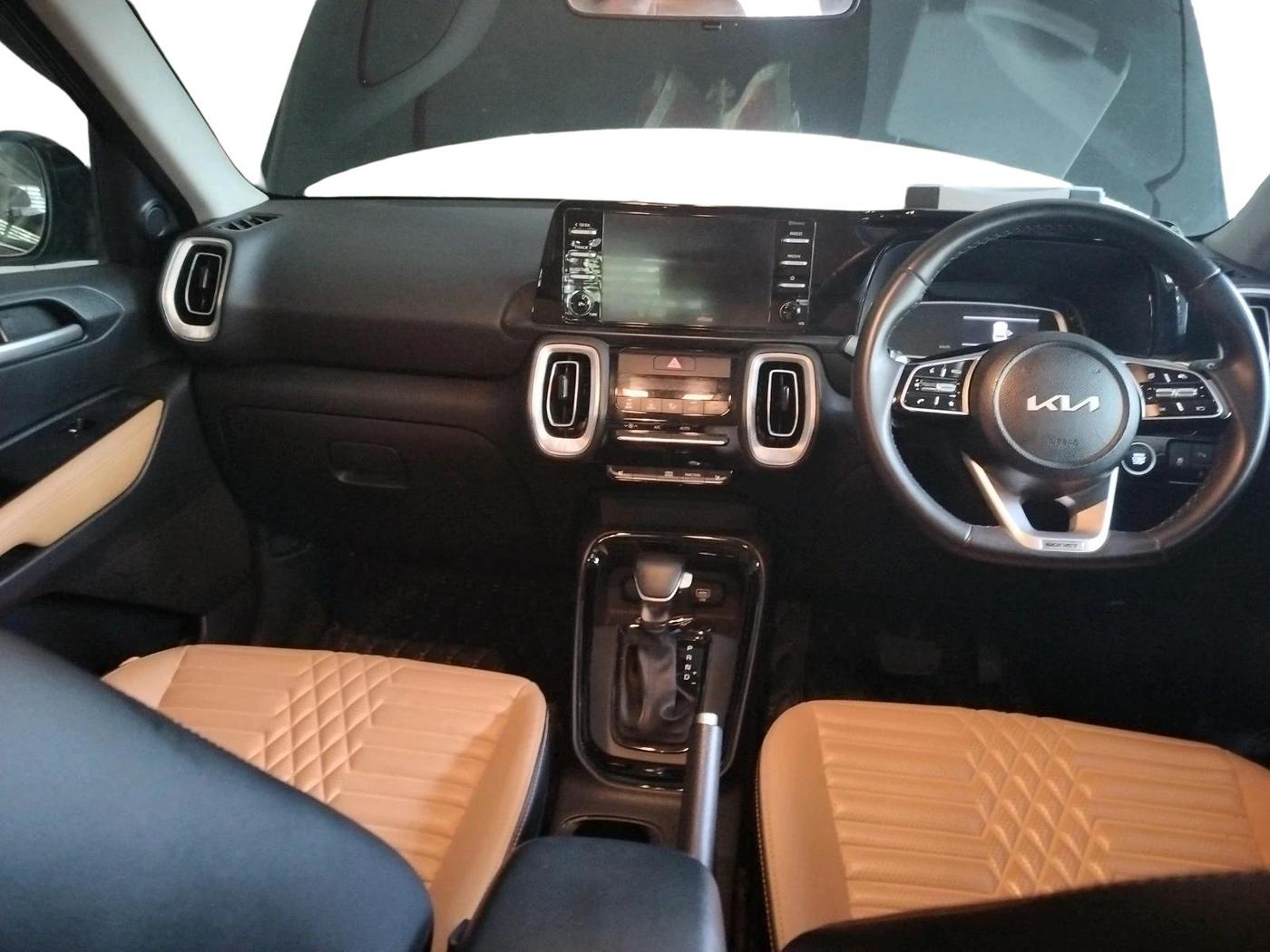 2024 KIA SONET 	 HTX 1.0 TURBO DCT, Petrol, Automatic, 27,912 km, interior