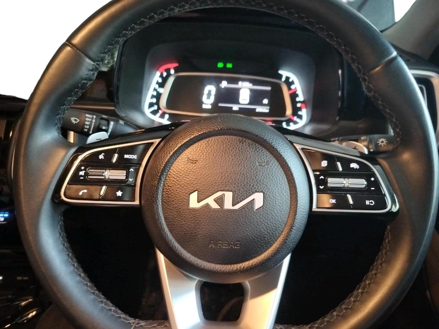 2024 KIA SONET 	 HTX 1.0 TURBO DCT, Petrol, Automatic, 27,912 km, interior