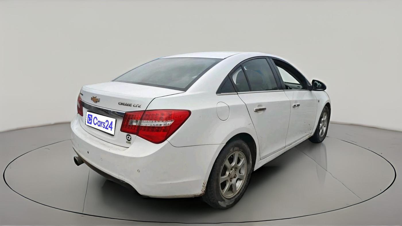 2012 Chevrolet Cruze LTZ, Diesel, Manual, 1,31,486 km, exterior