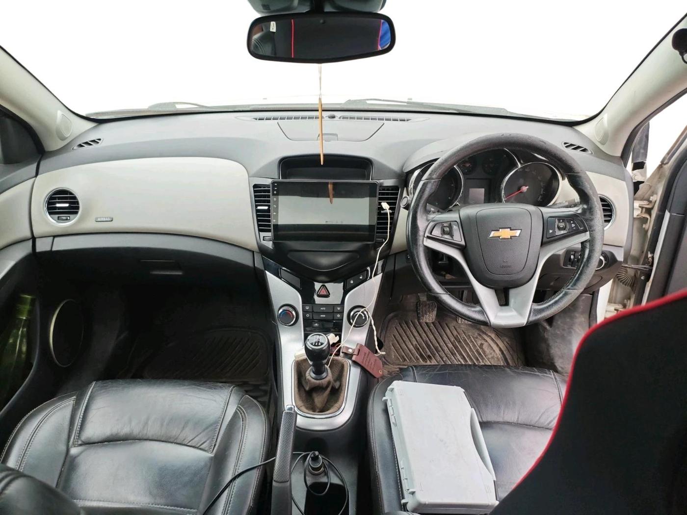 2012 Chevrolet Cruze LTZ, Diesel, Manual, 1,31,486 km, interior