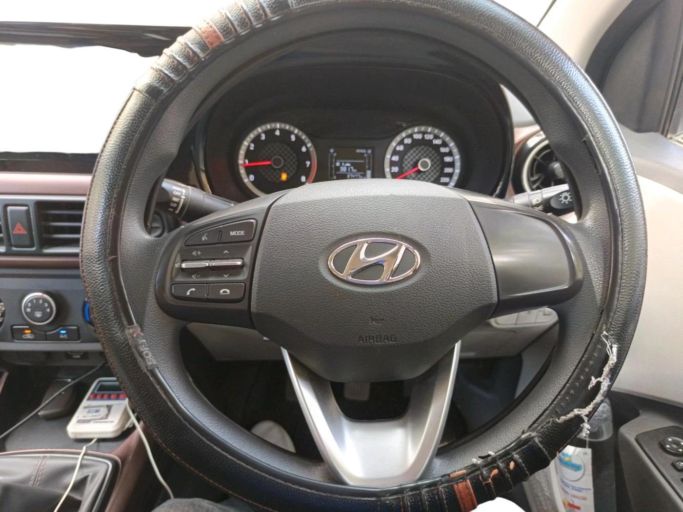 2022 Hyundai AURA SX 1.2 CNG, CNG, Manual, 37,477 km, interior