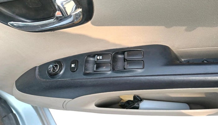 2011 Hyundai i10 MAGNA 1.2, Petrol, Manual, 75,087 km, interior