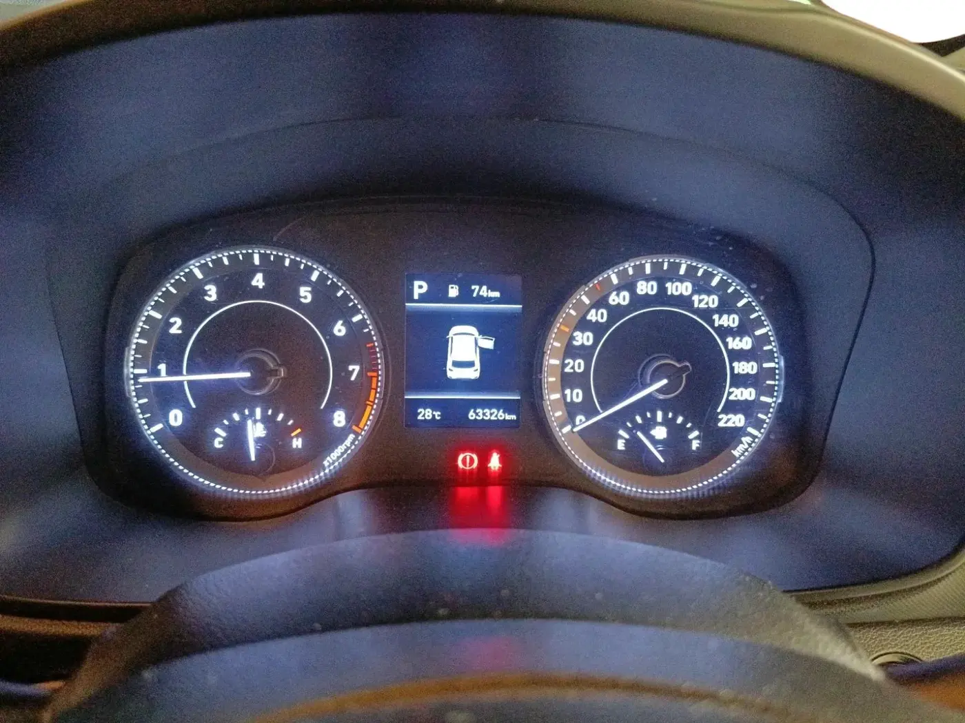 2021 Hyundai VENUE SX PLUS 1.0 TURBO DCT, Petrol, Automatic, 63,326 km, interior