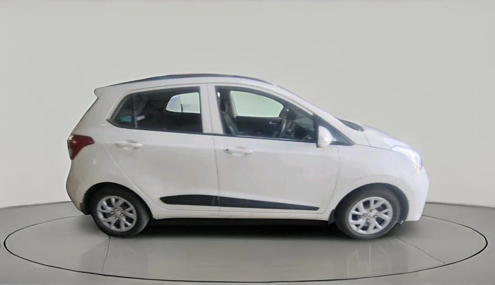 2017 Hyundai Grand i10 SPORTZ (O) 1.2 KAPPA VTVT, Petrol, Manual, 19,497 km, exterior