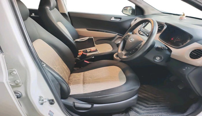 2017 Hyundai Grand i10 SPORTZ (O) 1.2 KAPPA VTVT, Petrol, Manual, 19,497 km, interior