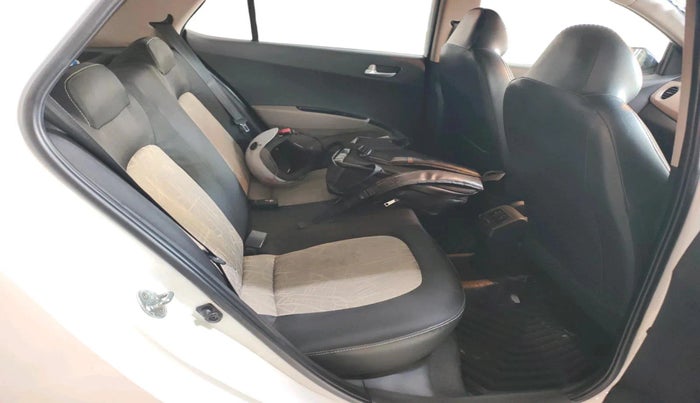 2017 Hyundai Grand i10 SPORTZ (O) 1.2 KAPPA VTVT, Petrol, Manual, 19,497 km, interior