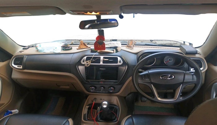 2016 Mahindra TUV300 T8, Diesel, Manual, 86,682 km, interior