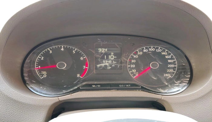 2016 Volkswagen Vento HIGHLINE 1.6 MPI, Petrol, Manual, 93,481 km, interior