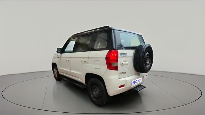 2015 Mahindra TUV300 T6 PLUS, Diesel, Manual, 70,047 km, exterior
