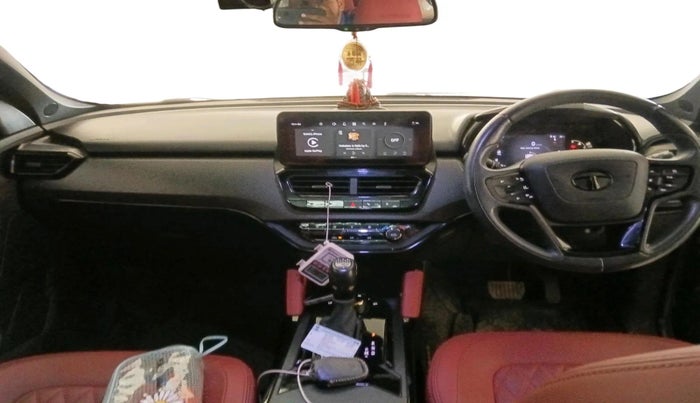 2023 Tata Safari XZA PLUS O RED DARK , Diesel, Automatic, 32,714 km, interior