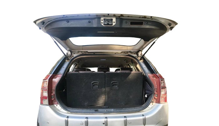 2012 Mahindra XUV500 W8, Diesel, Manual, 1,26,054 km, exterior