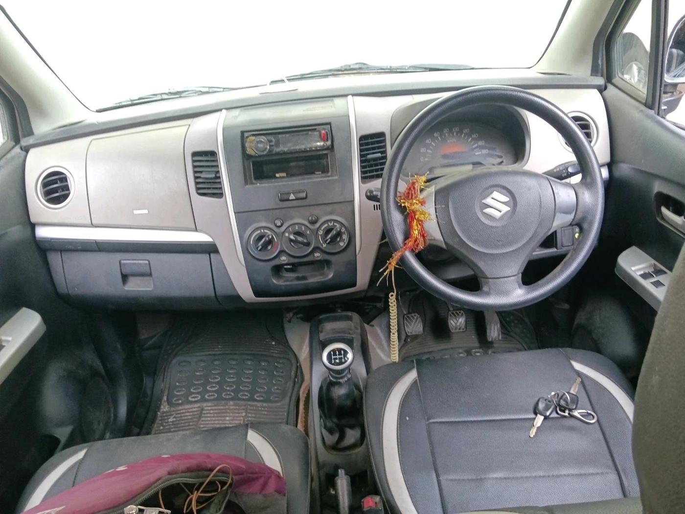 2013 Maruti Wagon R 1.0 LXI CNG, CNG, Manual, 91,437 km, interior