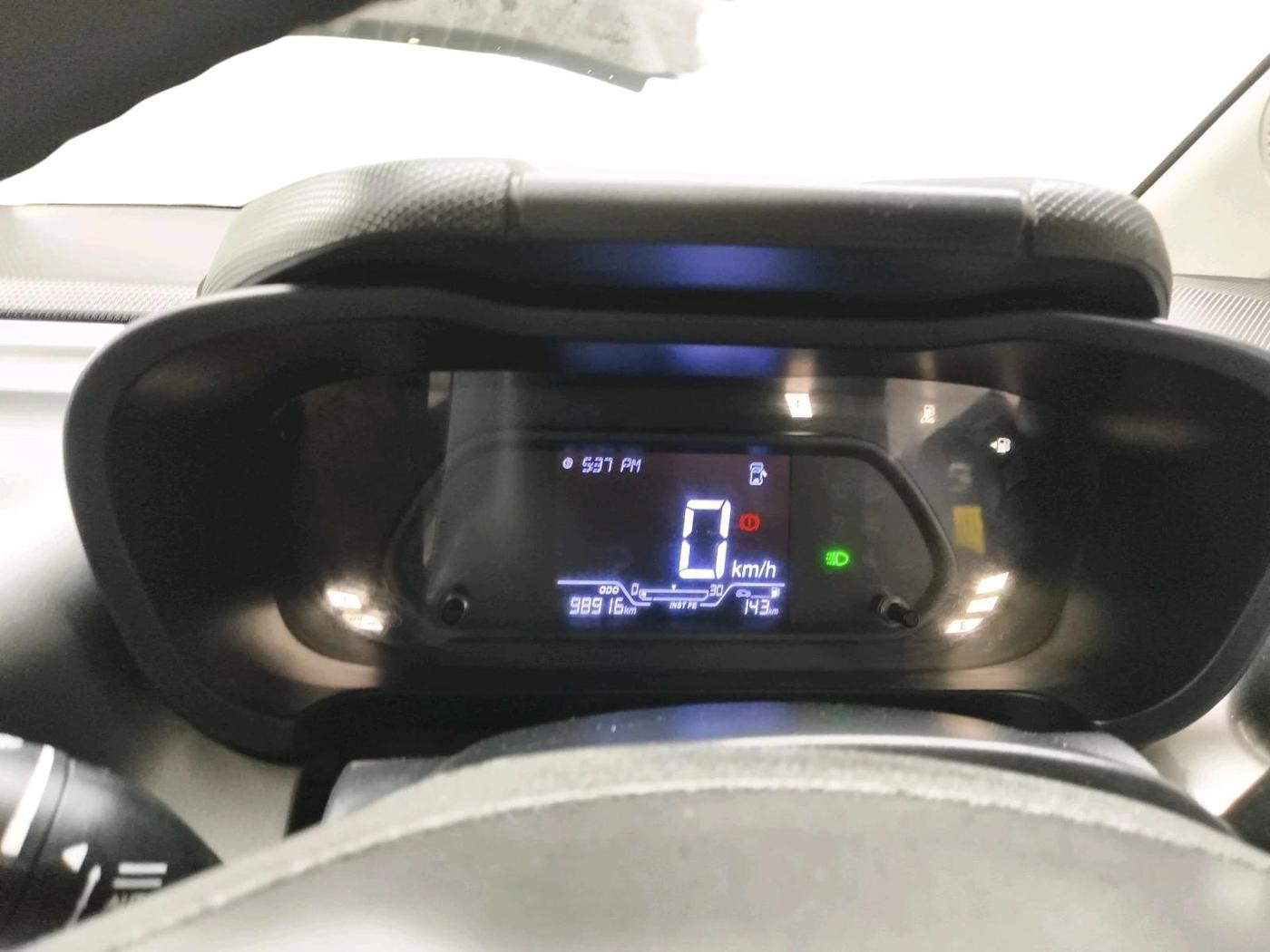 2023 Tata ALTROZ XZ CNG, CNG, Manual, 98,916 km, interior