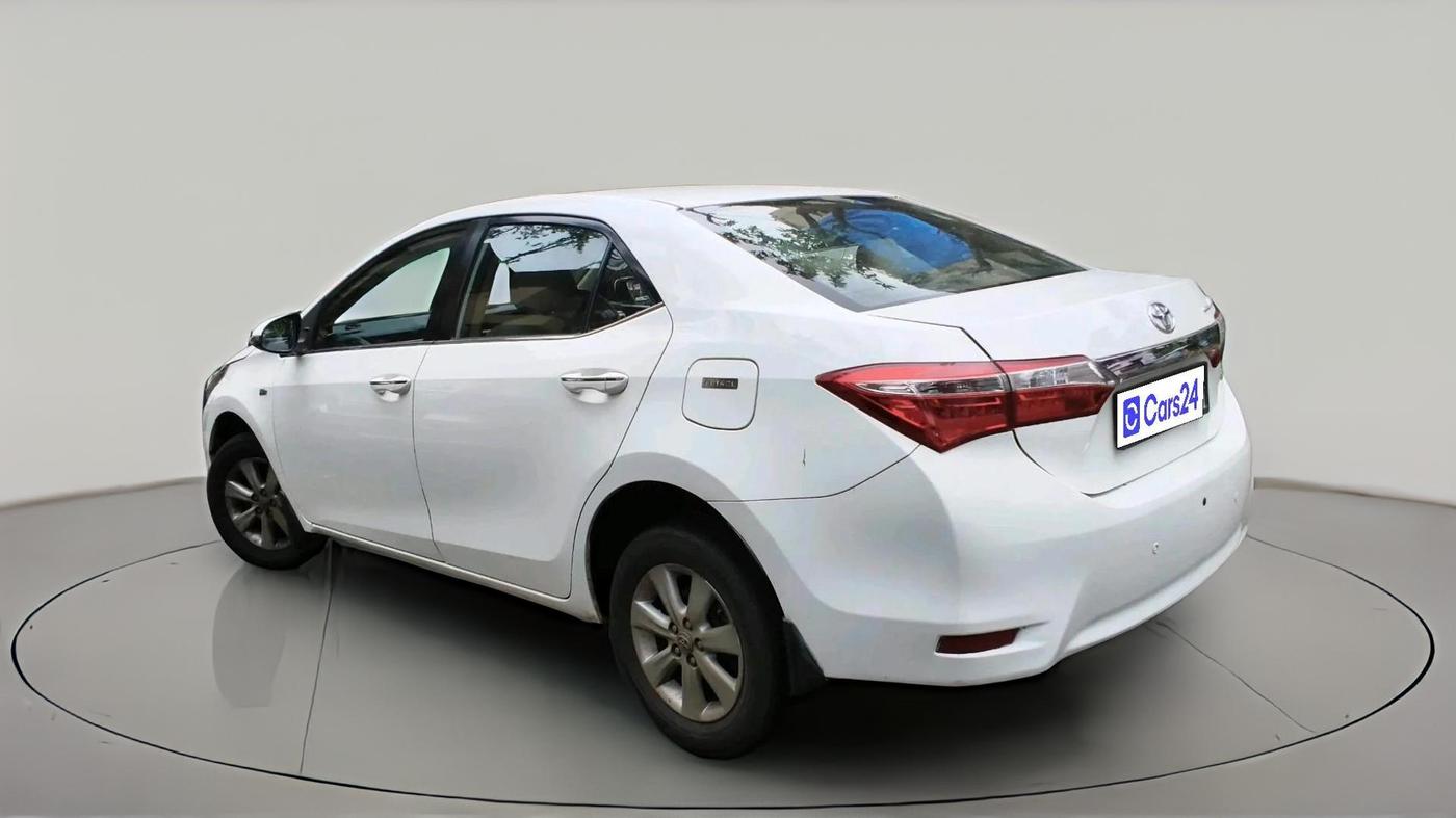 2015 Toyota Corolla Altis G CVT PETROL, Petrol, Automatic, 1,17,580 km, exterior