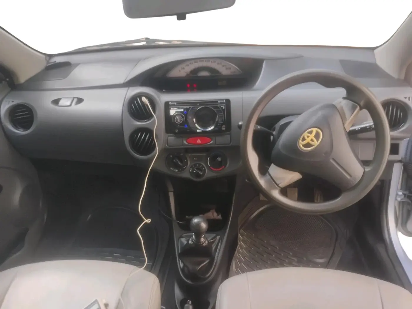2012 Toyota Etios GD, Diesel, Manual, 58,504 km, interior