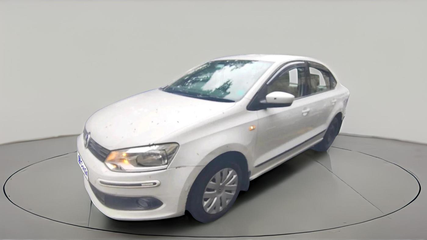 2013 Volkswagen Vento COMFORTLINE 1.6, Petrol, Manual, 71,055 km, exterior