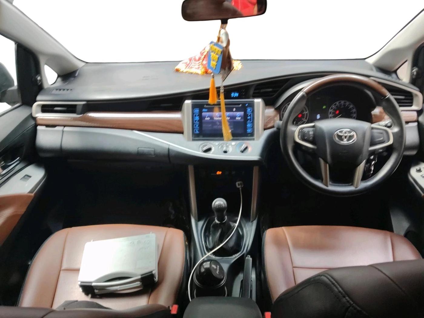 2020 Toyota Innova Crysta 2.4 GX 8 STR, Diesel, Manual, 41,882 km, interior