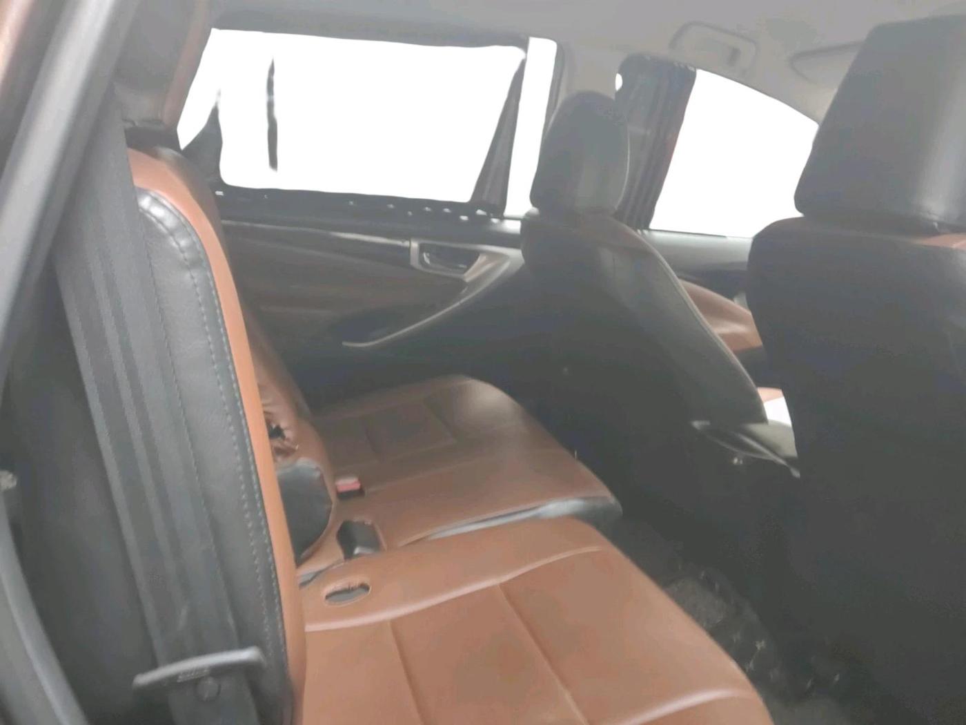 2020 Toyota Innova Crysta 2.4 GX 8 STR, Diesel, Manual, 41,882 km, interior
