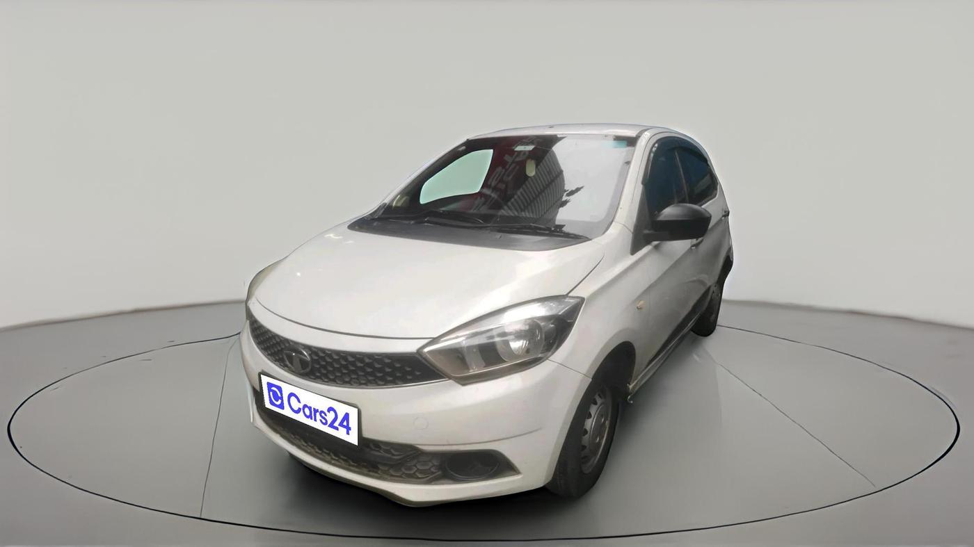 2016 Tata Tiago XM PETROL, Petrol, Manual, 1,10,739 km, exterior
