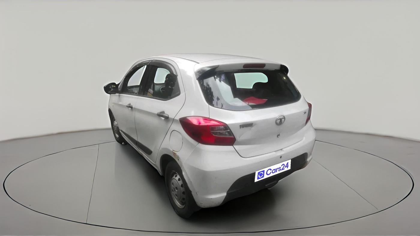 2016 Tata Tiago XM PETROL, Petrol, Manual, 1,10,739 km, exterior