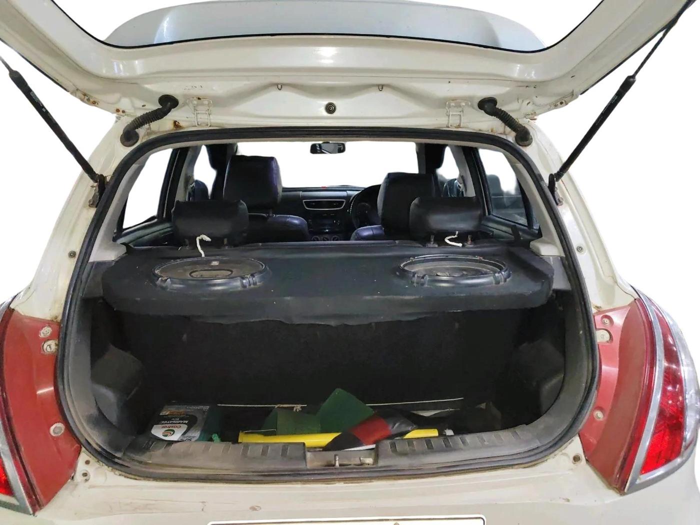2012 Maruti Swift VXI, Petrol, Manual, 1,01,134 km, exterior
